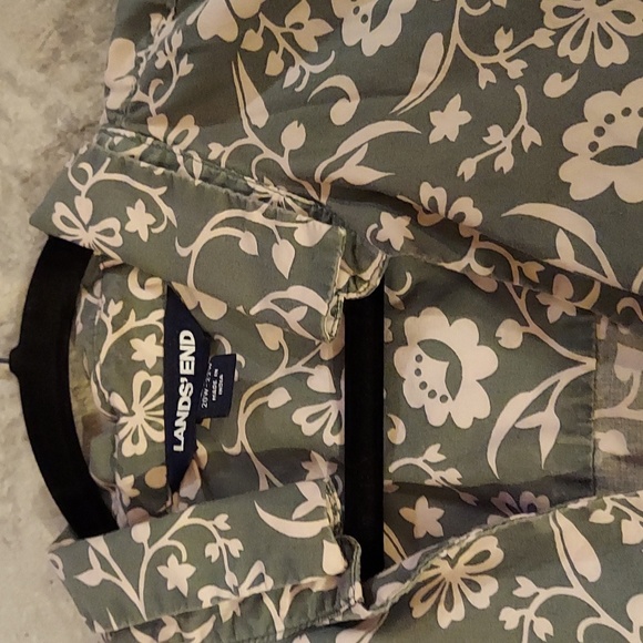 Top - Picture 3 of 3